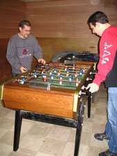 Julien et Nico entrain de se mesurer au babe